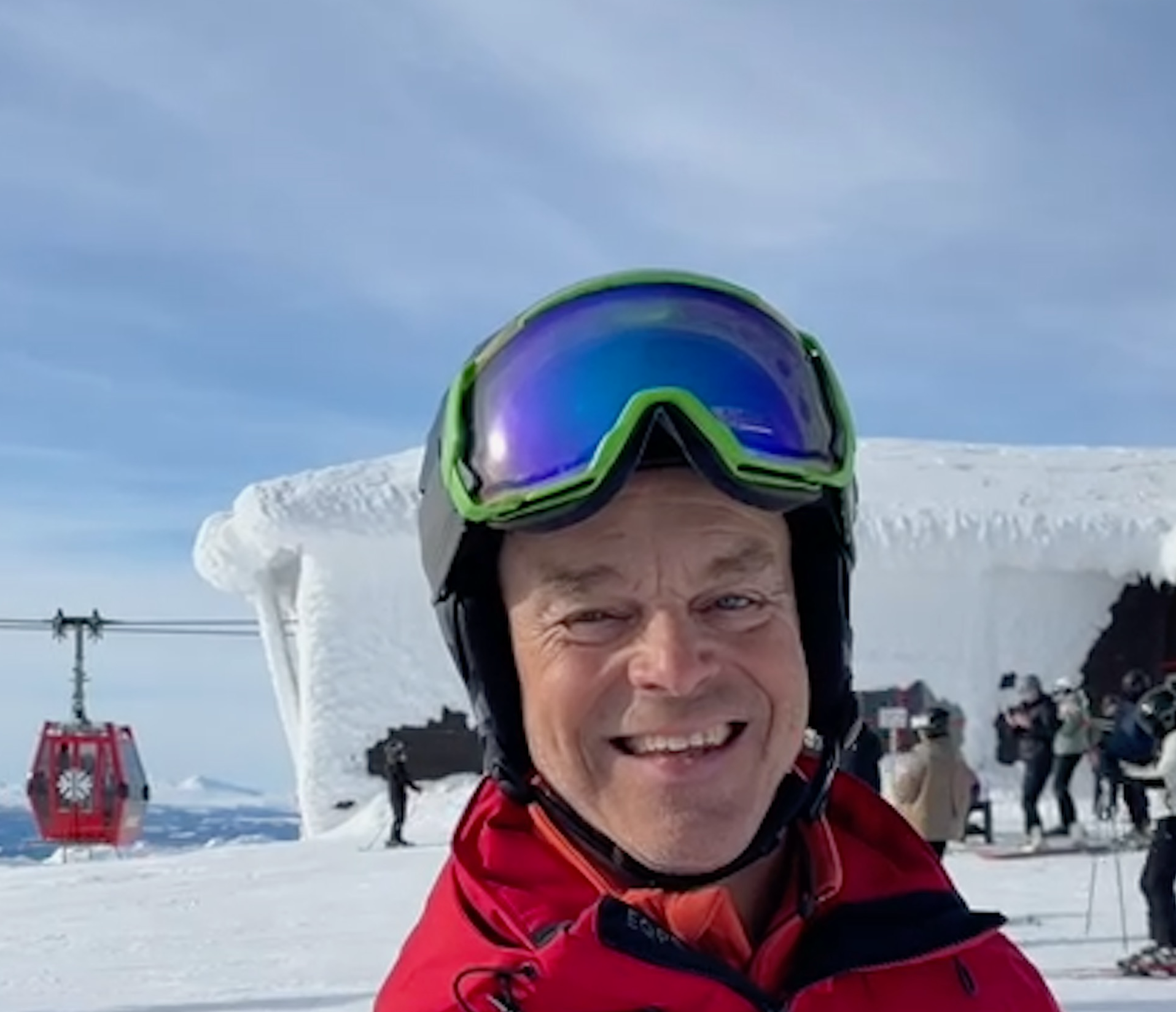 Micke vid Toppstugan på Åreskutan